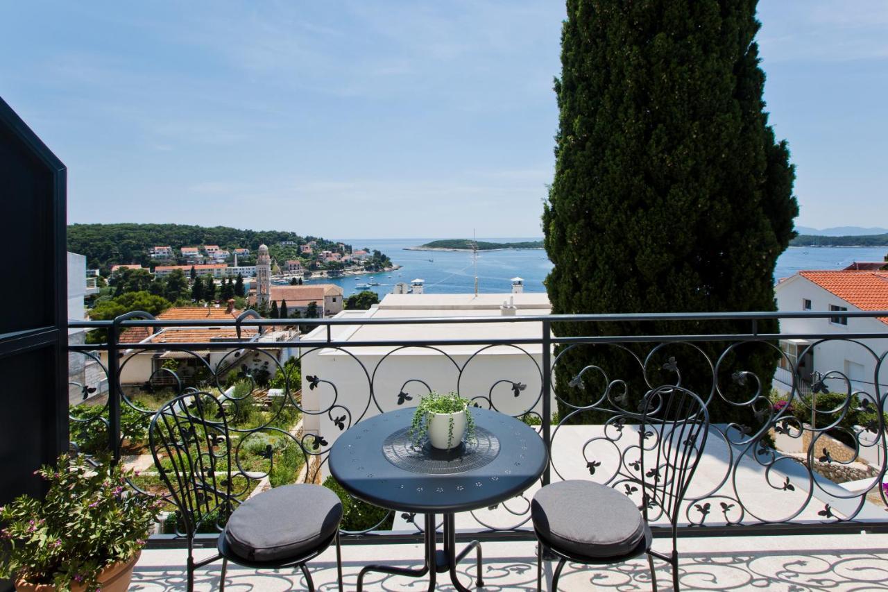 Villa Milton Luxe Hvar ฮวาร์ ภายนอก รูปภาพ