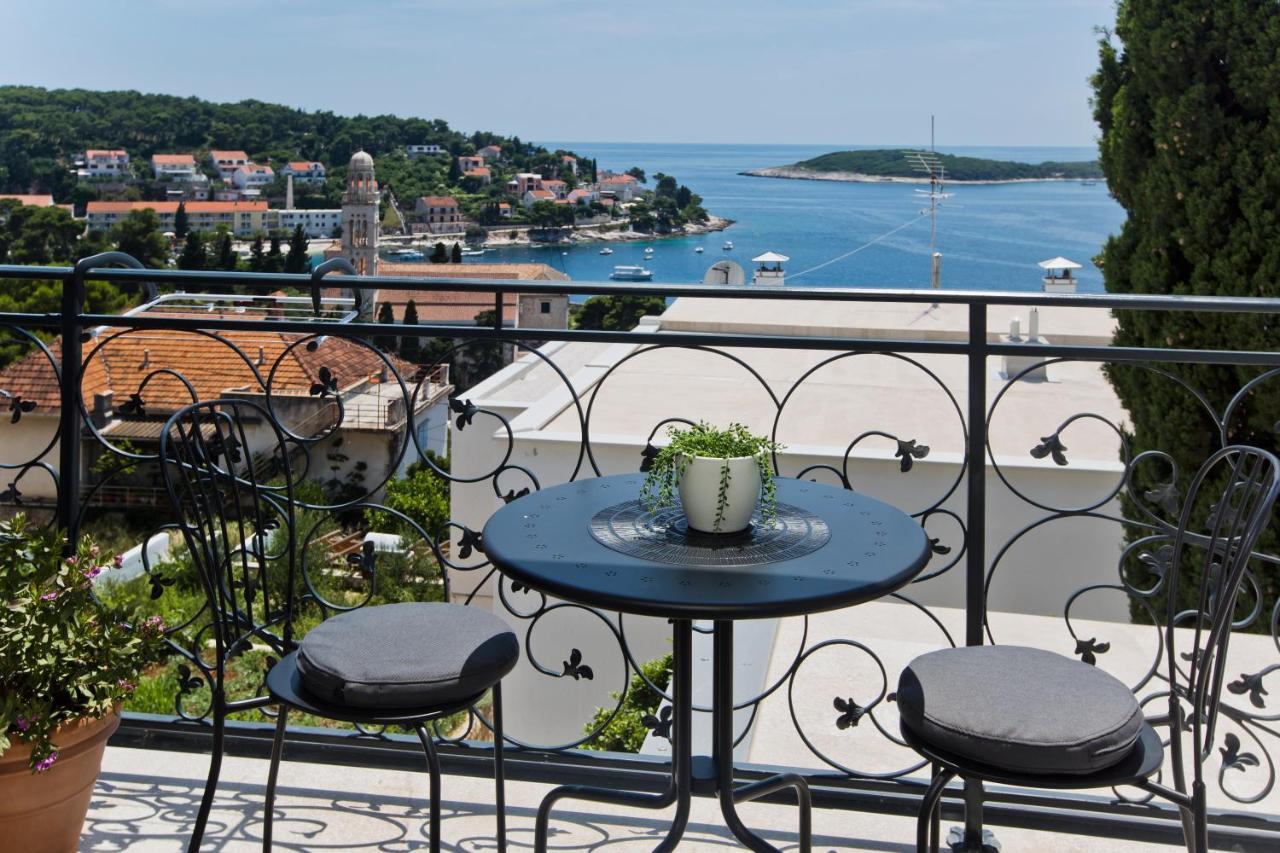 Villa Milton Luxe Hvar ฮวาร์ ภายนอก รูปภาพ
