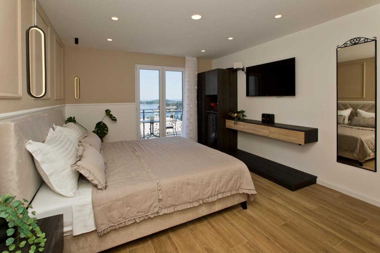 Villa Milton Luxe Hvar ฮวาร์ ภายนอก รูปภาพ