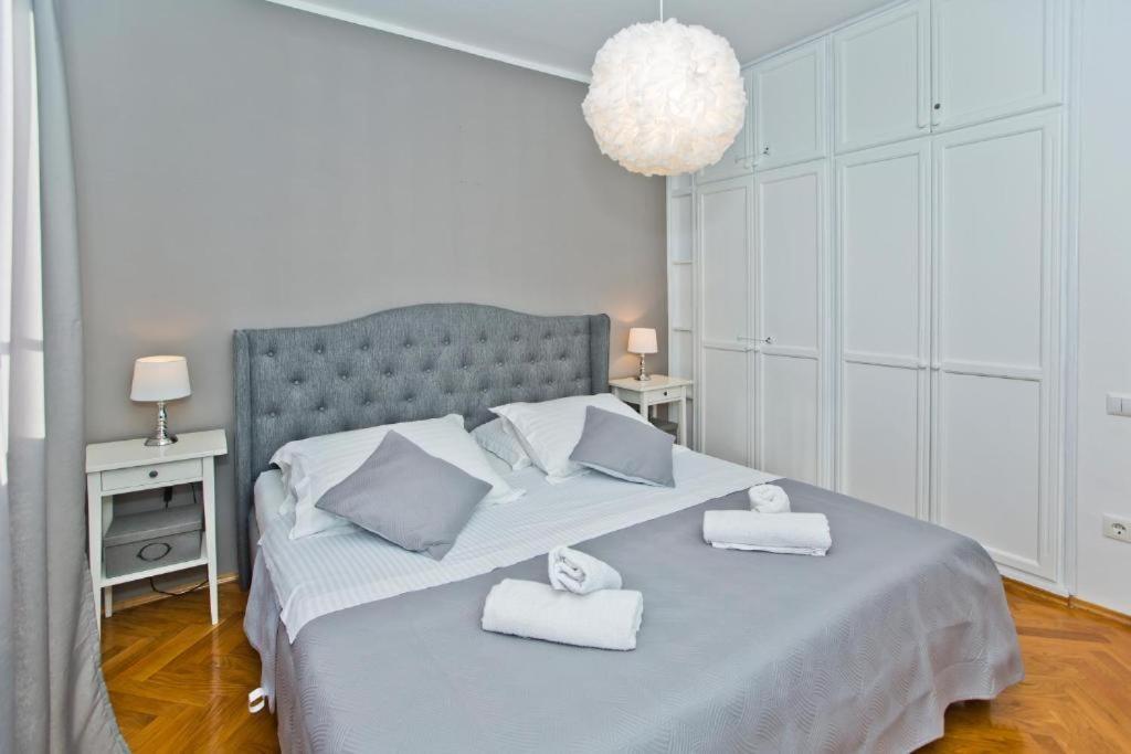 Villa Milton Luxe Hvar ฮวาร์ ภายนอก รูปภาพ