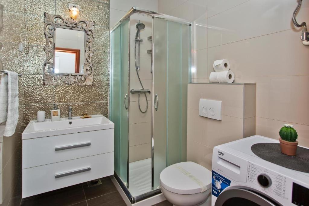 Villa Milton Luxe Hvar ฮวาร์ ภายนอก รูปภาพ