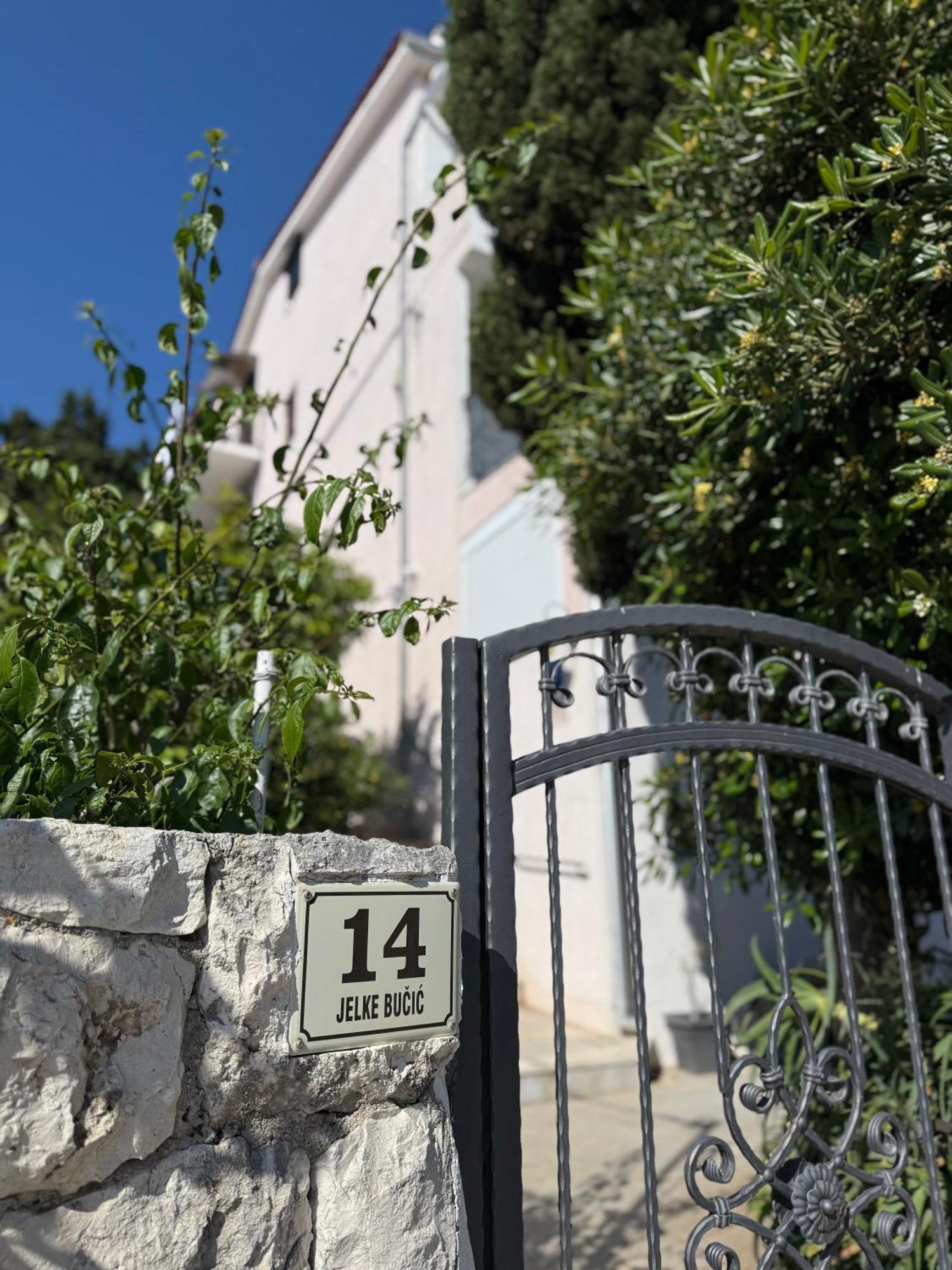 Villa Milton Luxe Hvar ฮวาร์ ภายนอก รูปภาพ